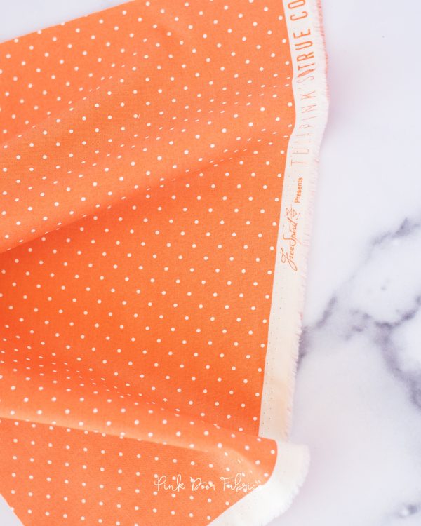 Tula Pink True Colors 2022 - Tiny Dots in Peachy - Tula Pink for Free Spirit - PWTP185.PEACHY - Half Yard Online now